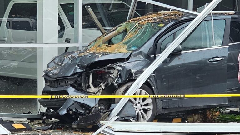 Taquero muere tras ser atropellado en avenida Faja de Oro