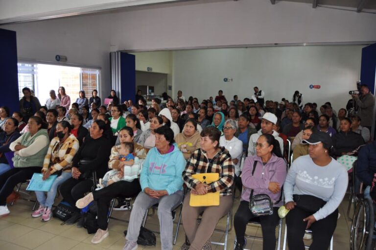 Se gradúan mil 700 nuevos emprendedores en el estado con Tú Puedes Guanajuato