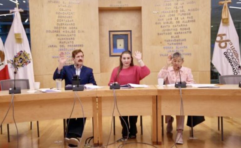 Aprueban dictamen para que se impulse el diálogo entre la comunidad universitaria de la UG y sus autoridades