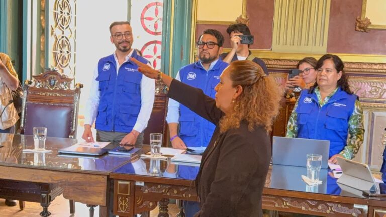 Rinde protesta regidora Eva García Melgar