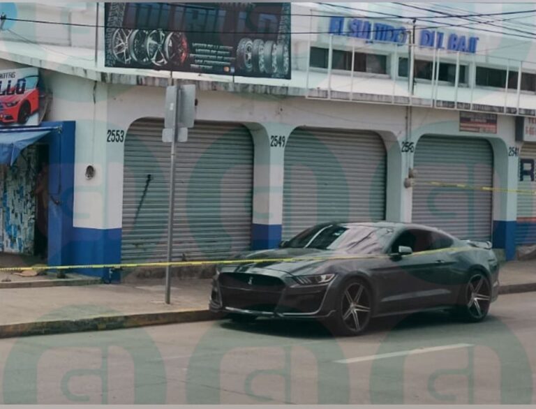 Atacan negocio de rines en Irapuato