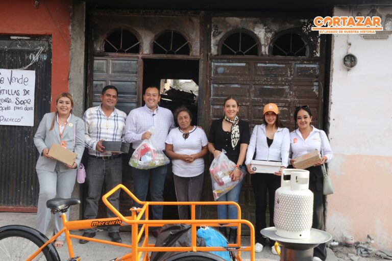 Mauricio Estefanía brinda apoyo a familias afectadas por incendios en Pípila y Carrillo Puerto