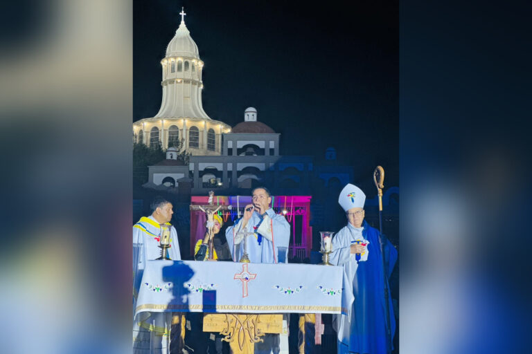 Obispo de Irapuato destaca compromiso de los jóvenes para construir la paz