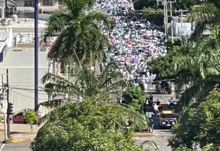 Marchan en Culiacán para exigir paz