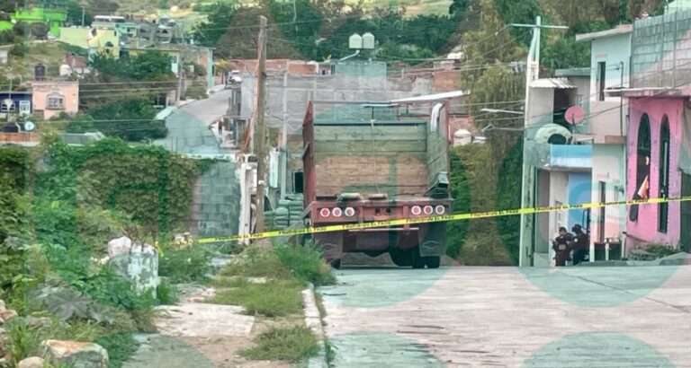 Motosicarios asesinan a dos albañiles además dejan un par lesionados