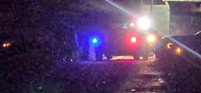 Dos de tres hombres atacados a balazos durante baile en El Nacimiento mueren en el hospital