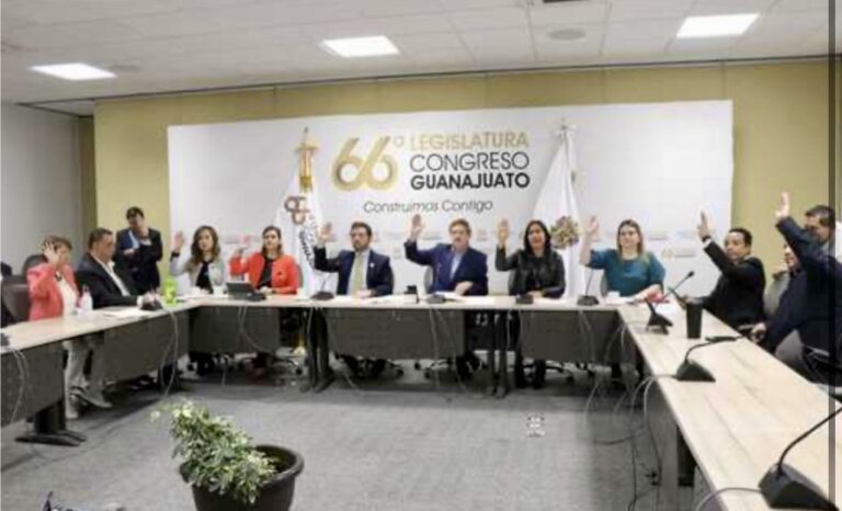 Aprueban dictamen en materia de recaudación y participación ciudadana