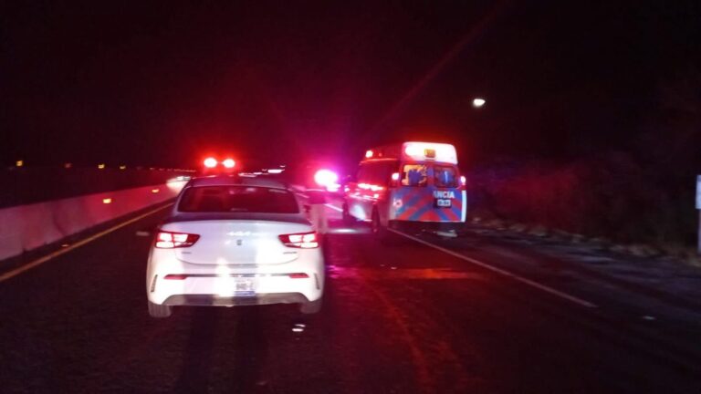 Accidente en la Abasolo-Irapuato deja un hombre sin vida y una mujer grave