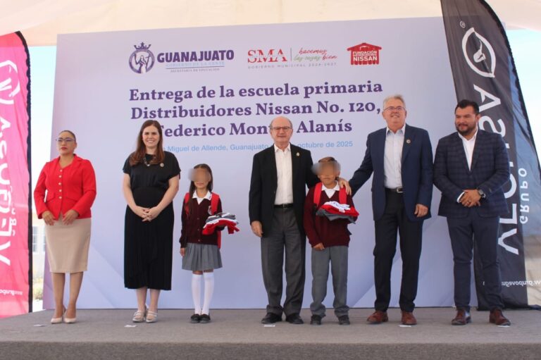 Inauguran Fundación Nissan y Gobierno de la Gente, la Primaria Federico Montes Alanís en San Miguel de Allende