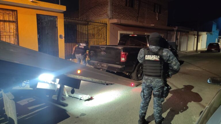 Recuperan en Irapuato camioneta con impactos de arma de fuego; no hubo detenidos