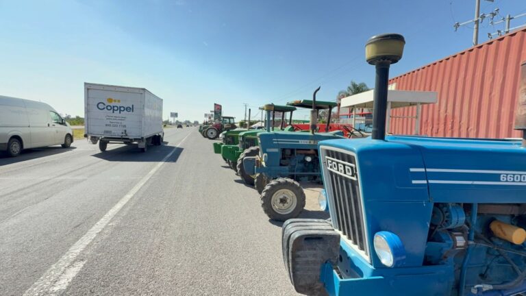 Se manifiestan productores en Irapuato