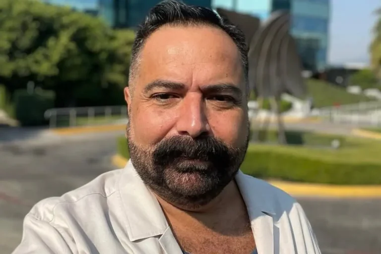 Muere Héctor Terrones a los 59 años, icono de la moda mexicana