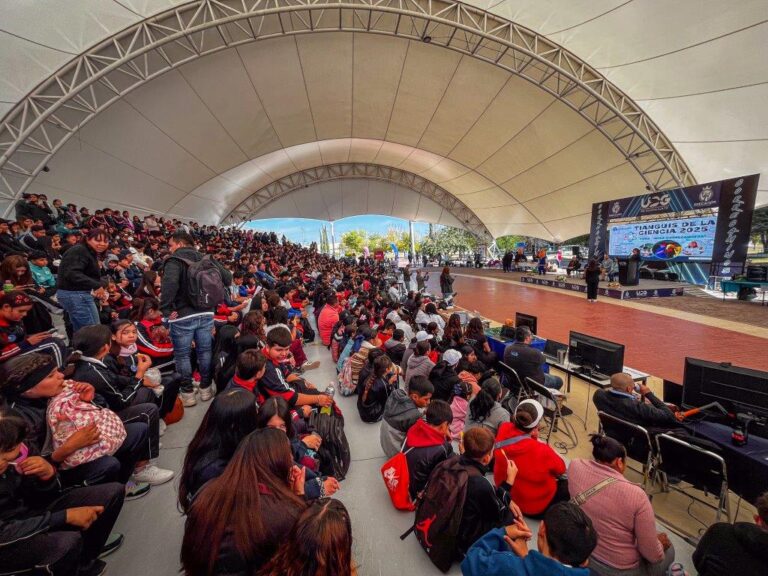 Tianguis de la ciencia UPG 2025 reúne a más de mil asistentes