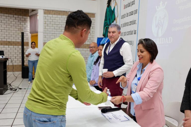 Concluyen jóvenes capacitación para volver a comenzar y ser agentes de cambio y paz