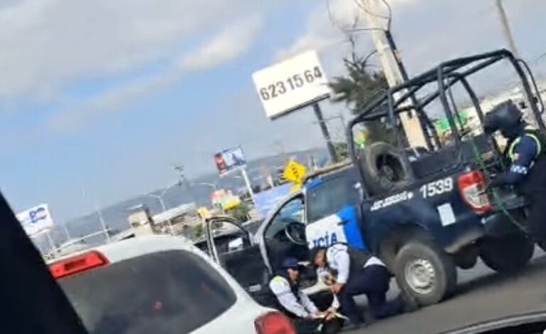 Convulsiona agente de Tránsito en Irapuato