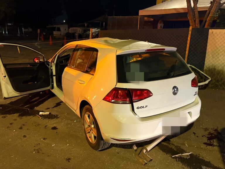 Fallecen dos jóvenes en fuerte accidente en Irapuato