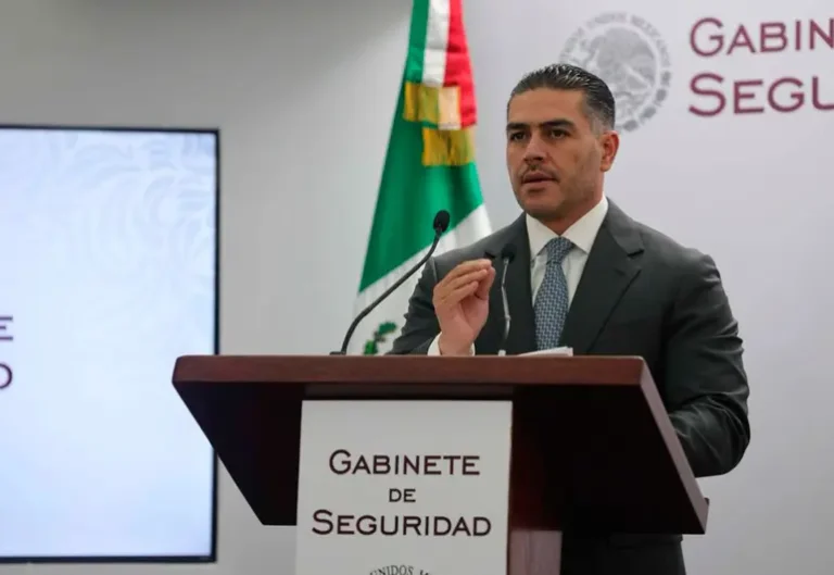 Trasladan 25 reos peligrosos de Michoacán a penales federales