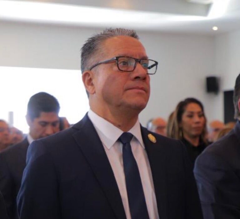 Confirma Fiscalía hallazgo de 3 cuerpos en fosa clandestina