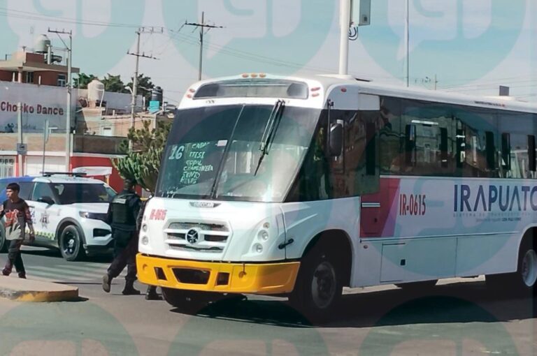 Camión de transporte público atropella a hombre que usaba silla de ruedas
