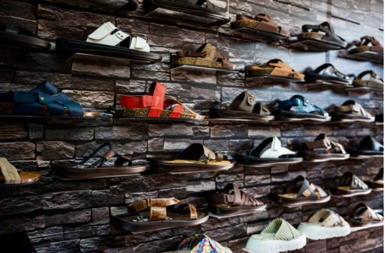 Gobierno de la Gente impulsa sueños que cruzan fronteras: Maestro Zapatero, tradición que hoy camina al mundo