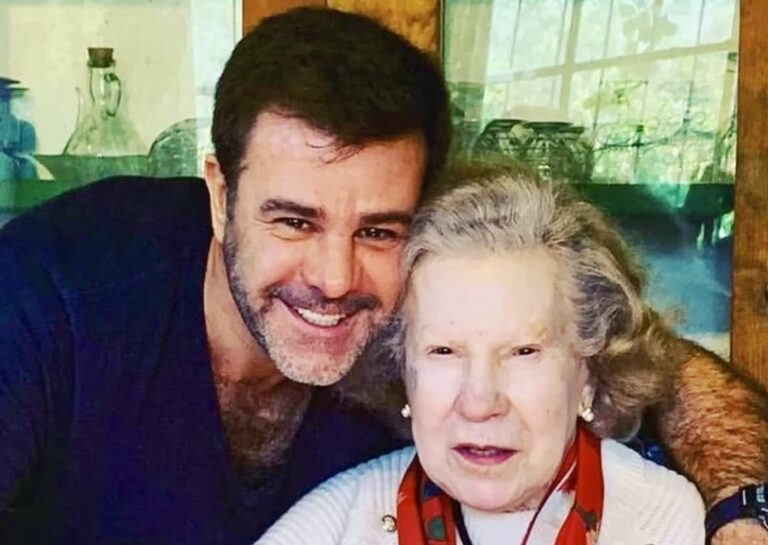 FALLECE LA MADRE DE EDUARDO CAPETILLO; EL ACTOR GUARDA SILENCIO ANTE LA PÉRDIDA