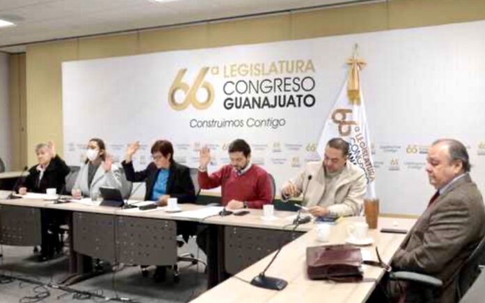 Jueves, 29 de enero de 2026, Avalan dictamen en materia de informalidad laboral