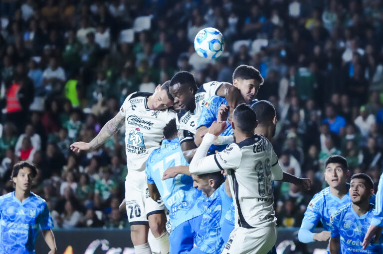 Tigres da zarpazo a León al ganarle 2 a 1