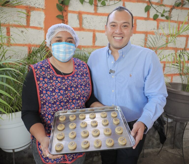 MAURICIO ESTEFANÍA ARRANCA “CORTAZAR EMPREDE” PARA IMPULSAR EL TALENTO Y LA ECONOMÍA LOCAL