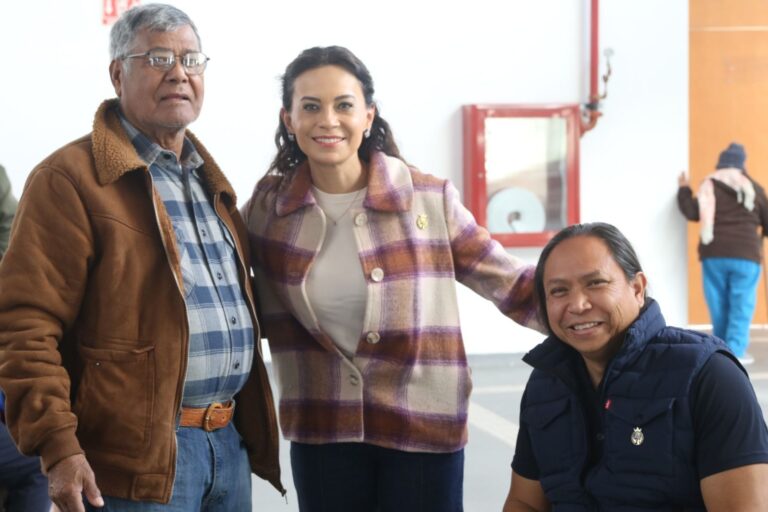 Apoya Gobierno de la Gente a personas con discapacidad auditiva