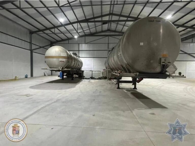 Decomisan pipas y combustible ilegal en León