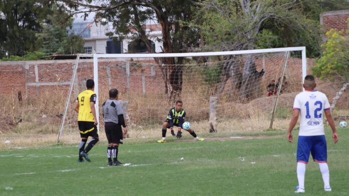 c7e011b5-3de2-4a11-9bff-cccb58e3104b