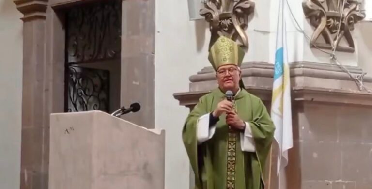 Crecimiento urbano debe ir acompañado de valores que fortalezcan el respeto: Obispo de Irapuato