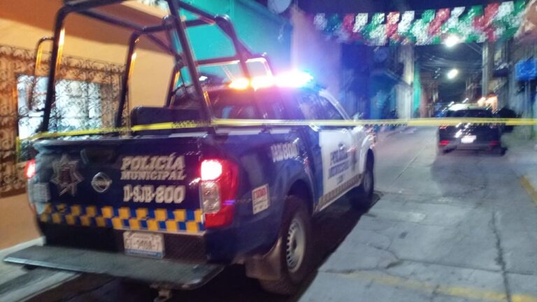 Lesionan a dos personas con arma de fuego en colonia Obrera