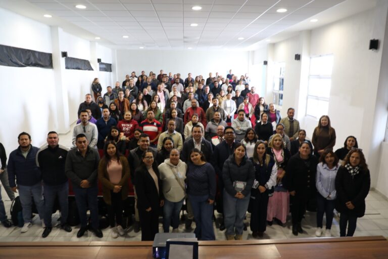 UVEG reconoce a docentes destacados de Telebachilleratos Comunitarios 2025