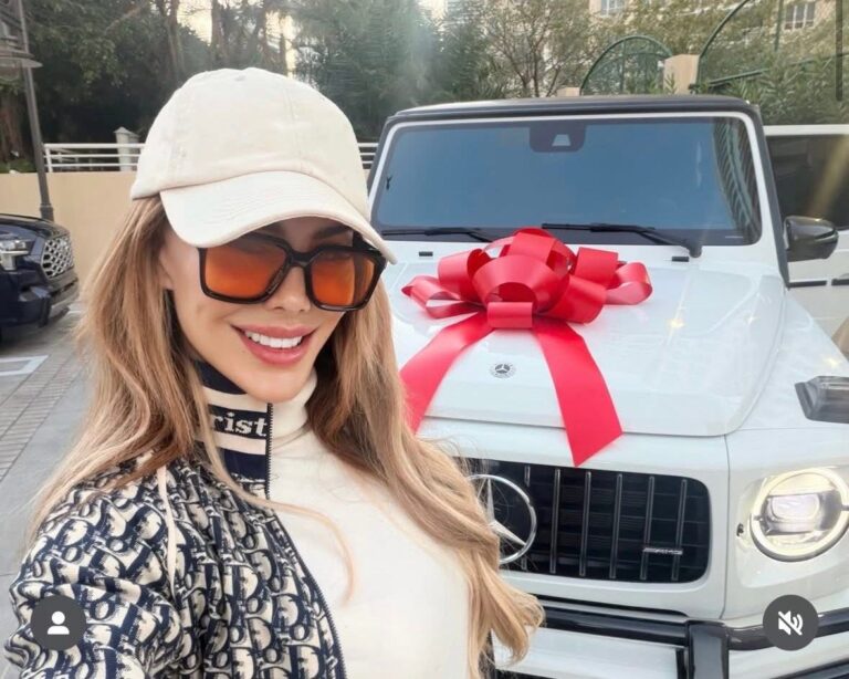 Ninel Conde estrena camioneta de lujo y la presume en redes sociales