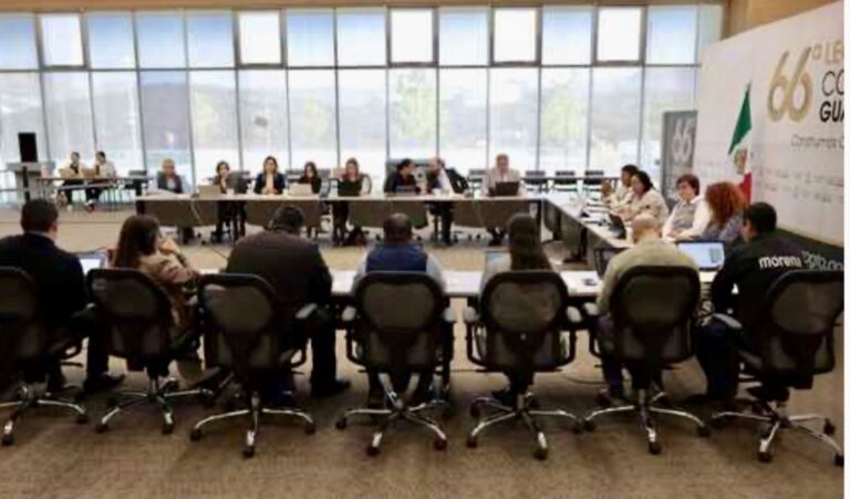 Analizan iniciativas en materia de niñas, niños y adolescentes