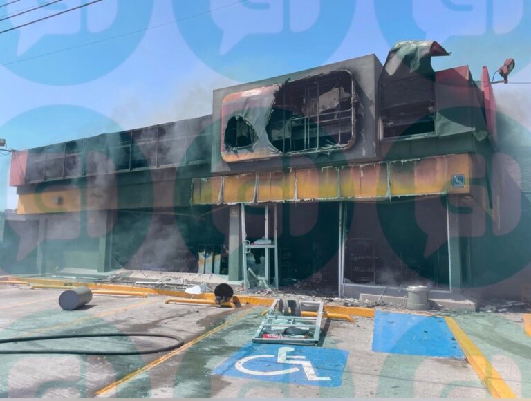 Incendian tiendas de conveniencia y cajeros automáticos en Abasolo