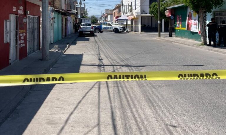 Sujetos armados disparan contra ferretería de colonia Playa Azul