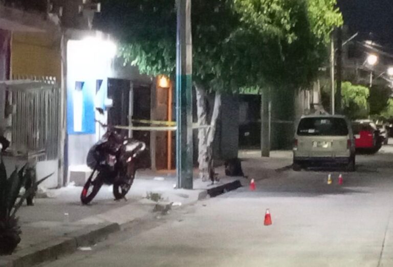 Ataque en León deja dos personas heridas