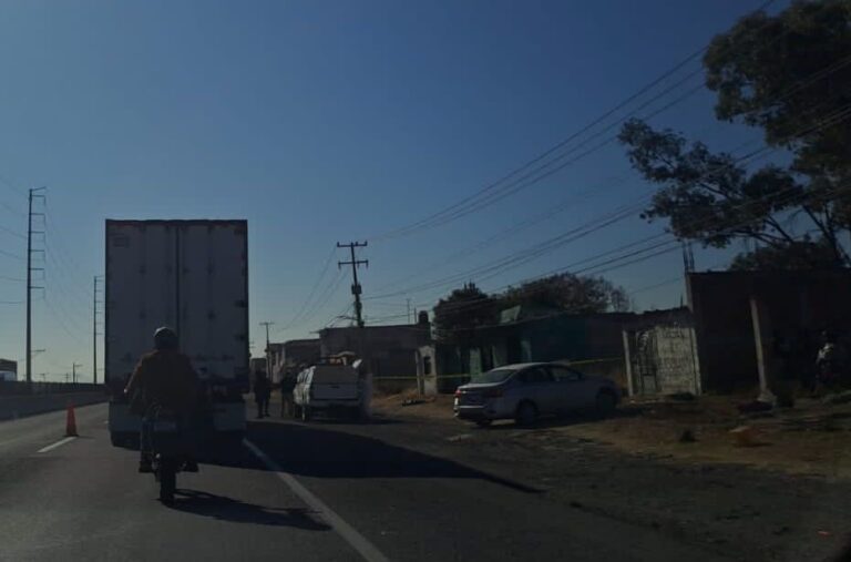 Localizan cuerpo sin vida a un costado de la carretera Celaya–Querétaro