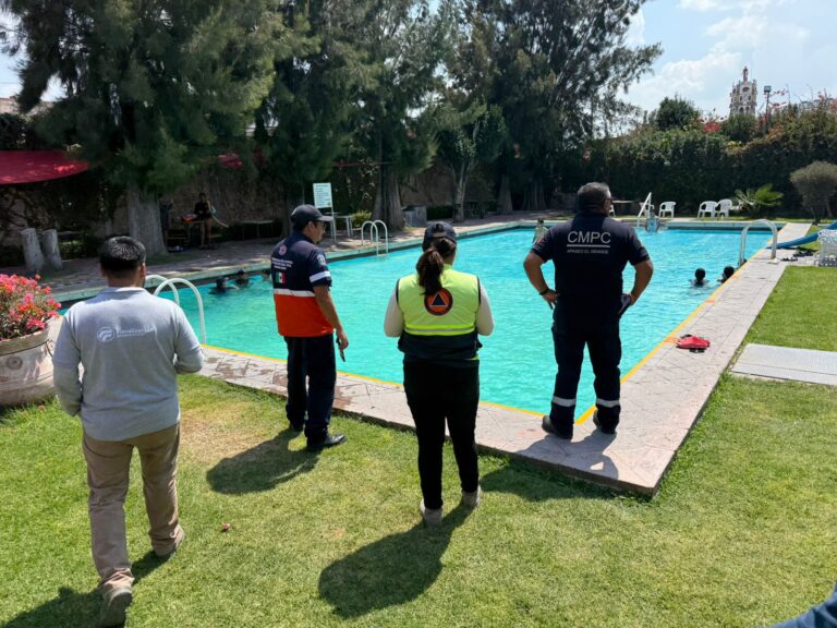 Supervisan balnearios en Apaseo el Grande previo a Semana Santa