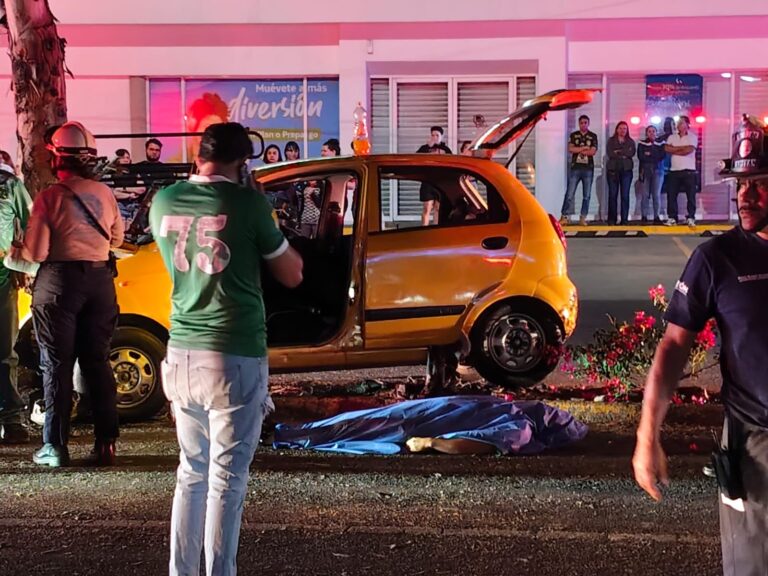 Hombre muere y dos más lesionados tras chocar contra árbol cuando regresaban del fútbol