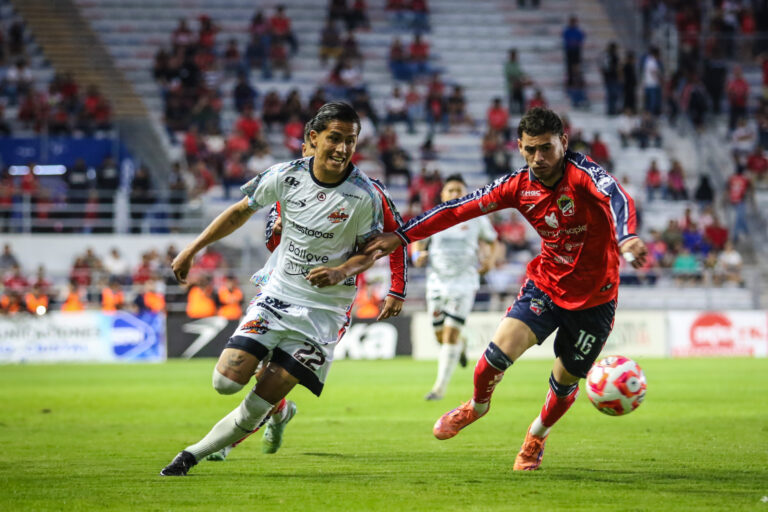 Irapuato golea a Alebrijes en el Sergio León Chávez