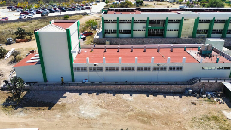 Construye SOP laboratorio de vitivinicultura en la Universidad Tecnológica de San Miguel de Allende
