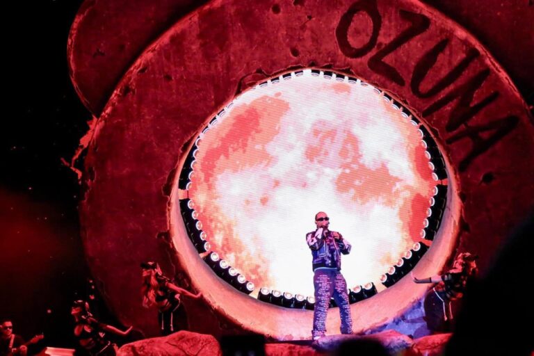 Ozuna desata euforia total en la Feria de las Fresas 2026