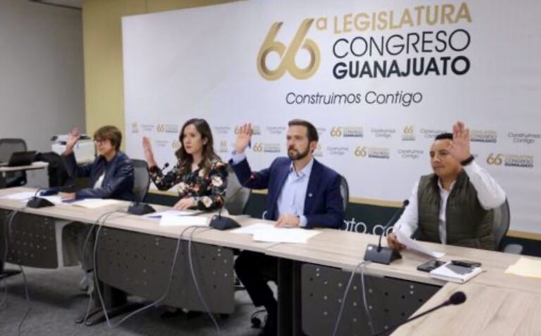 Sesiona Comisión de Hacienda y Fiscalización