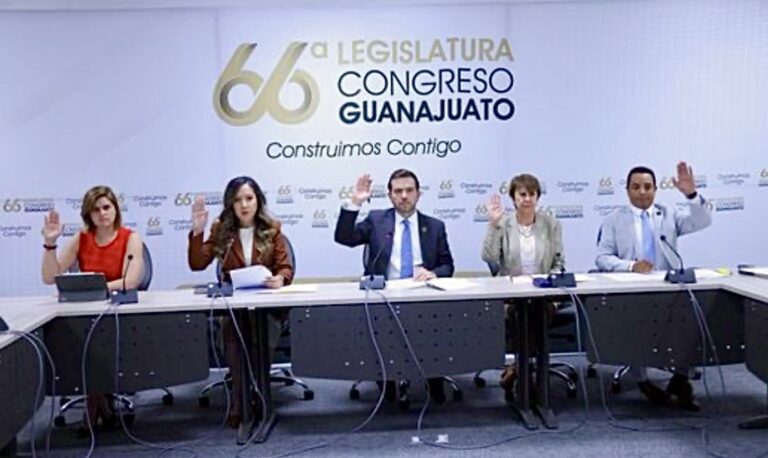 Avalan dictamen para eliminar la facultad de sugerir las recomendaciones de montos máximos de las remuneraciones de las personas integrantes de los ayuntamientos