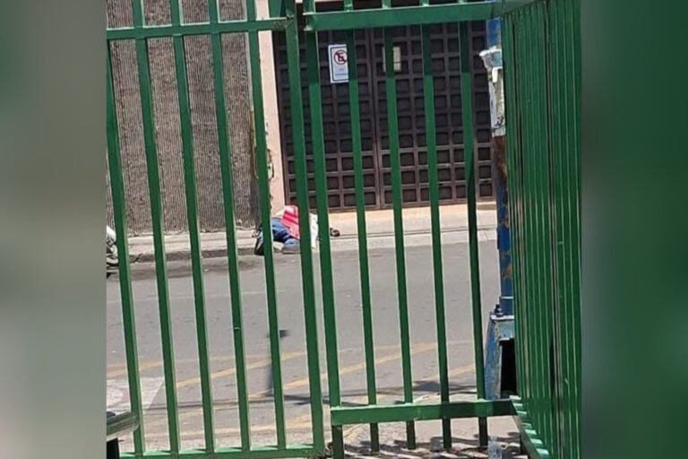 Hombre muere afuera del IMSS Salamanca por presunta negligencia médica