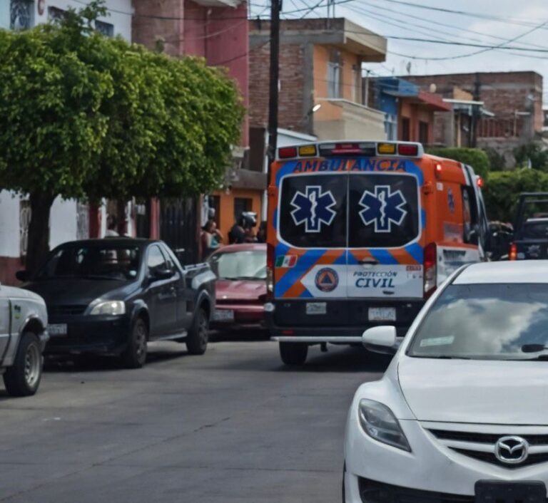 Incendio provocado por veladora mata a mujer de la tercera edad