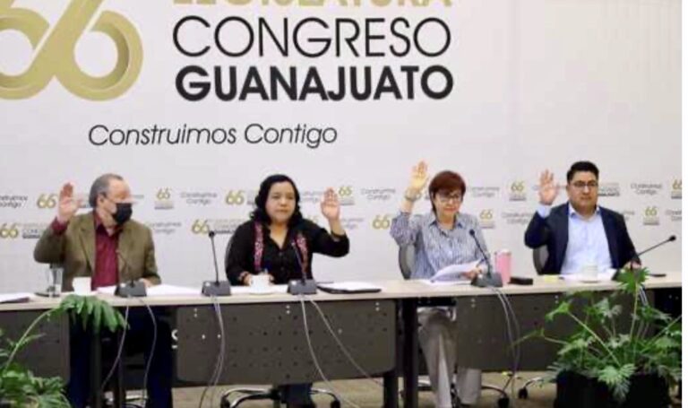 Aprueban dictamen en beneficio de niñas, niños y adolescentes